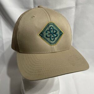 Adult One Size Tan Baseball Trucker Hat Cap  Snap Back Like New